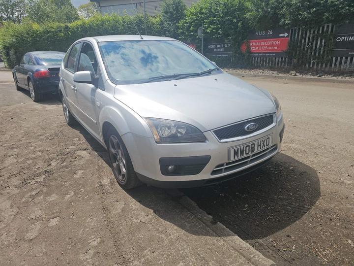 Cheap Ford Focus - 1.6 Zetec Climate 5dr - ++ MOT TIL FEBRUARY 2026 ++ for sale in Cleckheaton, West Yorkshire
