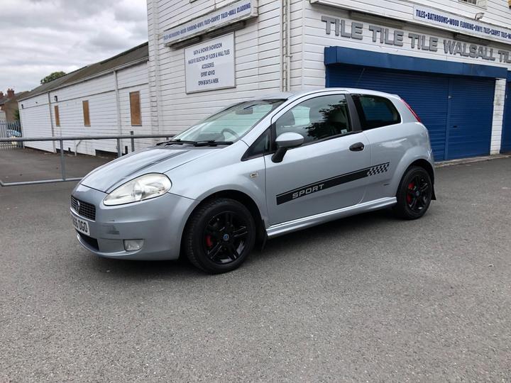 Cheap Fiat Grande Punto - 1.4 Active Sport 3dr - Ful Mot+Cheap Tax Ins+SH+Ulez for sale in Walsall, West Midlands