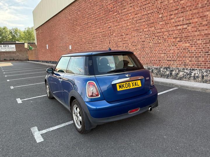 MINI Hatch - 1.4 One Euro 4 3dr - Excellent Condition - Image 4