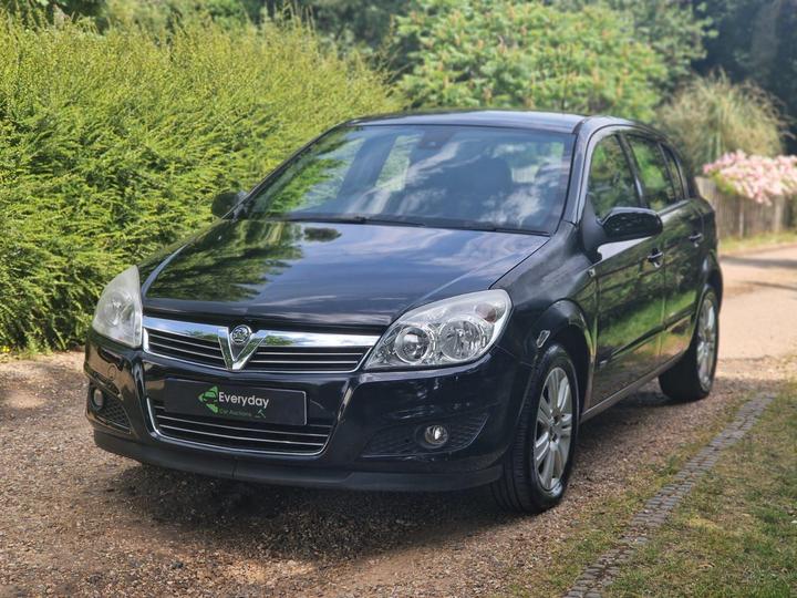 Vauxhall Astra - 1.8i 16v Design 5dr - New in stock and ready to go - Image 10