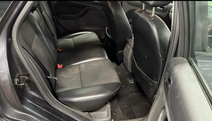Ford Focus - 1.6 Titanium 5dr - Titanium Model - Image 3