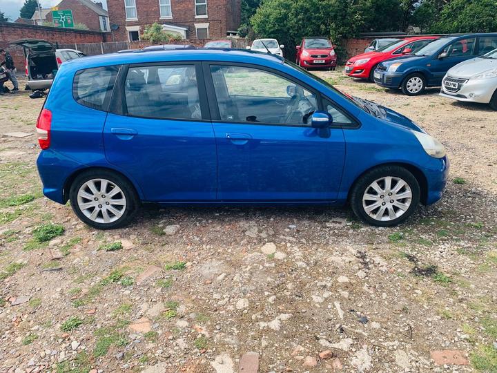 Honda Jazz - 1.4 i-DSI SE 5dr - MILEAGE ONLY 64405 - Image 24