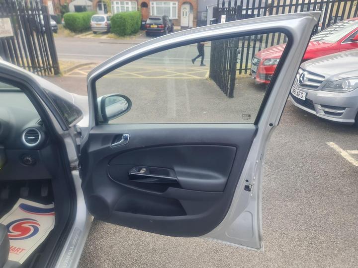 Vauxhall Corsa - 1.4i 16v Design 5dr (a/c) - PART EXCHANGE TO CLEARNCE - Image 13