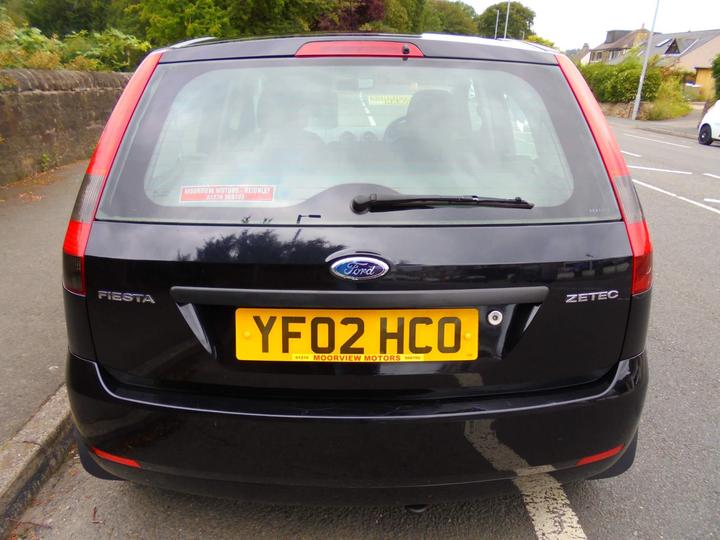 Ford Fiesta - 1.4 Zetec 5dr - TIDY LITTLE 5 DOOR HATCHBACK - Image 5