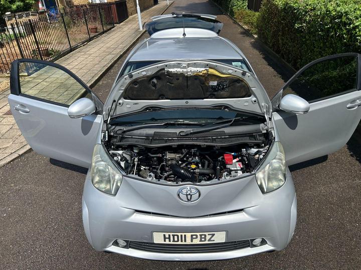 Toyota iQ - 1.0 VVT-i 2 Euro 5 3dr - 2 KEYS SERVICE HISTORY - Image 62