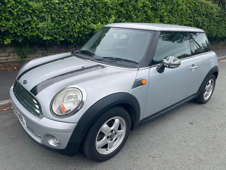 MINI Hatch - 1.4 One Euro 4 3dr - Full MOT 2 Remote Keys - Image 3