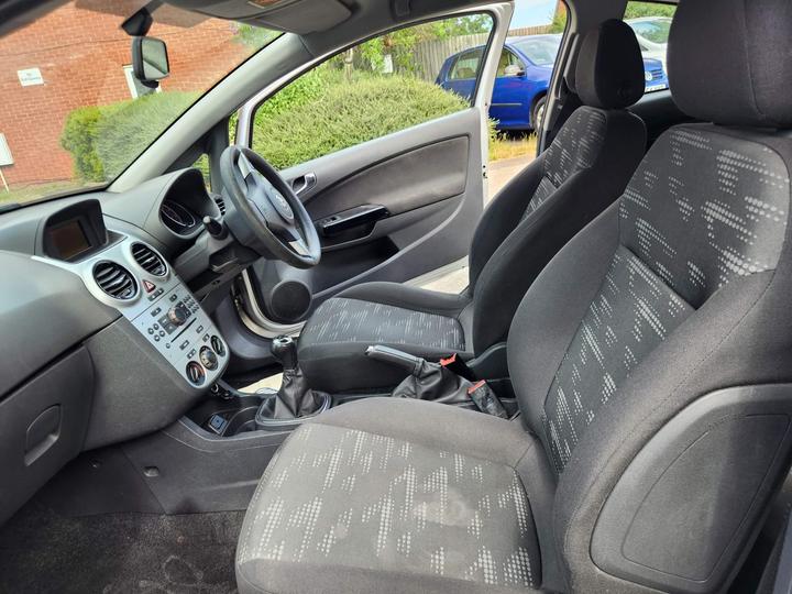Vauxhall Corsa - 1.3 CDTi ecoFLEX 16v Exclusiv 3dr - Image 11
