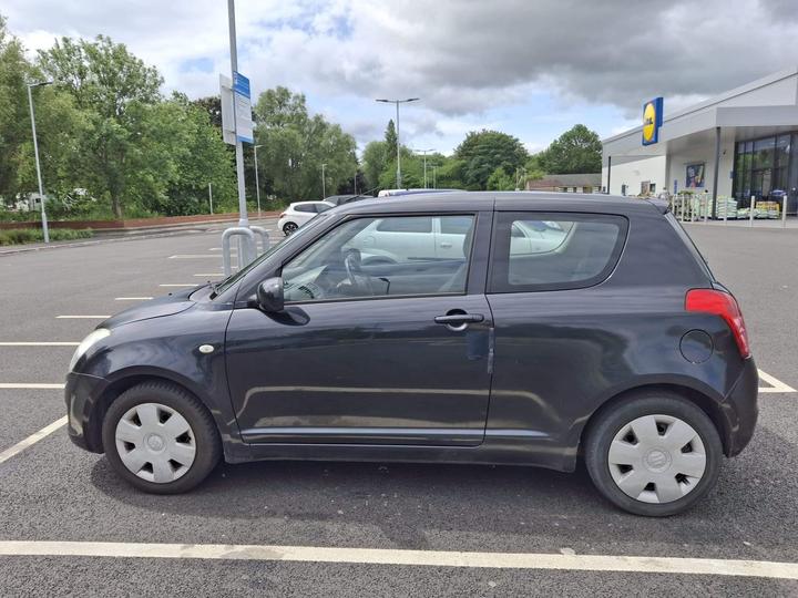 Suzuki Swift - 1.3 GL 3dr - Image 5