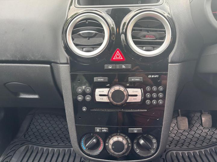 Vauxhall Corsa - 1.3 CDTi 16v Design 5dr (a/c) - LONG MOT LOW TAX BAND GOOD MPG - Image 33