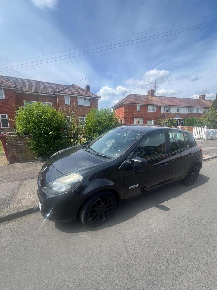 Renault Clio - 1.2 Dynamique Euro 4 5dr - LADY OWN 2 years - Image 2