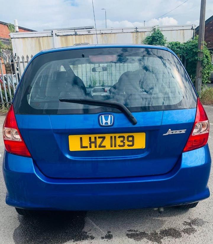 Honda Jazz - 1.4 i-DSI SE 5dr - MILEAGE ONLY 64405 - Image 11