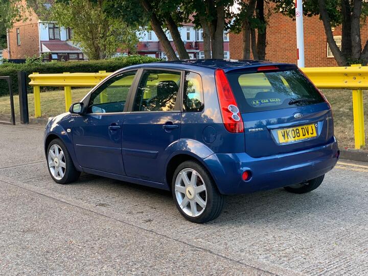 Ford Fiesta - 1.25 Zetec Blue Edition 5dr - Image 16