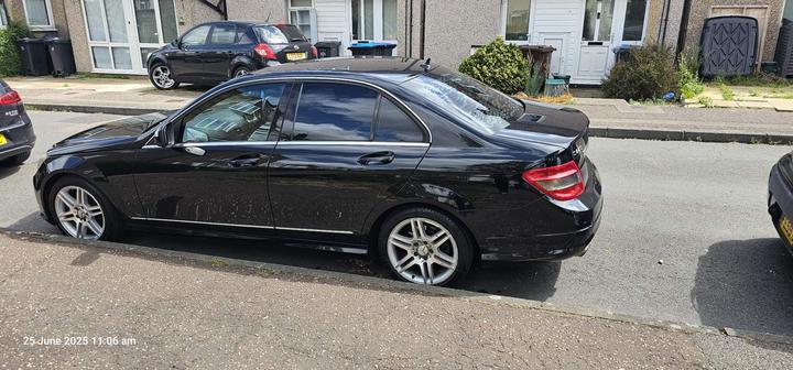 Mercedes-Benz C Class - 2.1 C220 CDI Sport Auto Euro 4 4dr - Image 11