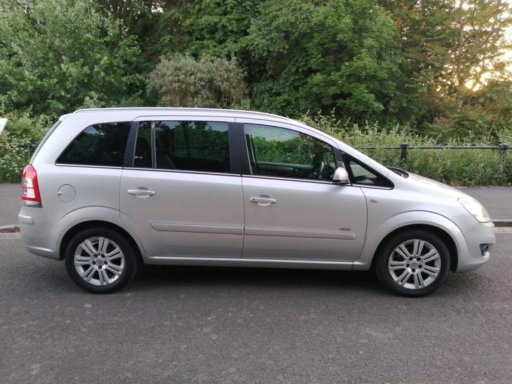 Vauxhall Zafira - 1.8 16V Design Euro 4 5dr - ULEZ/DESIGN SPEC - Image 2