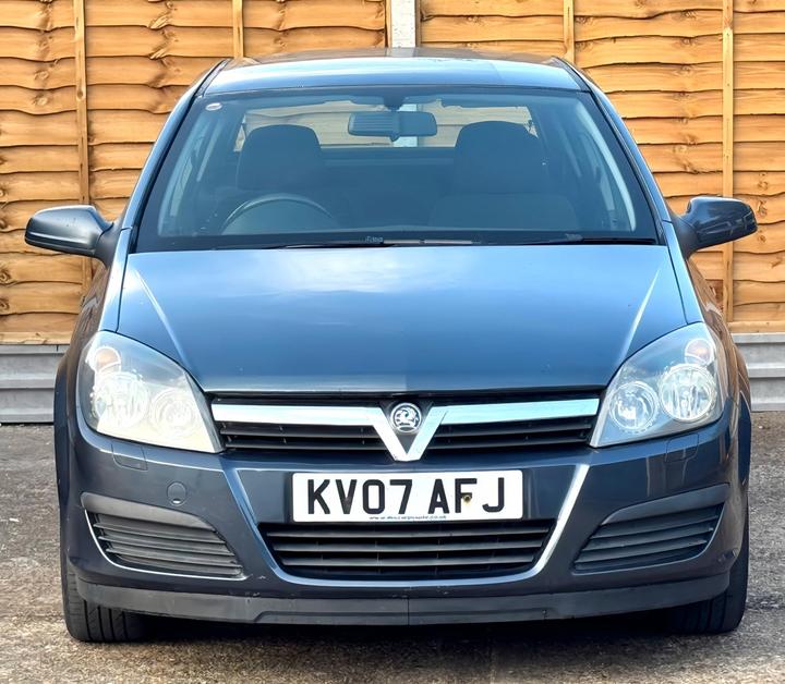 Vauxhall Astra - 1.6i 16v Active 5dr - immaculate car - Image 31