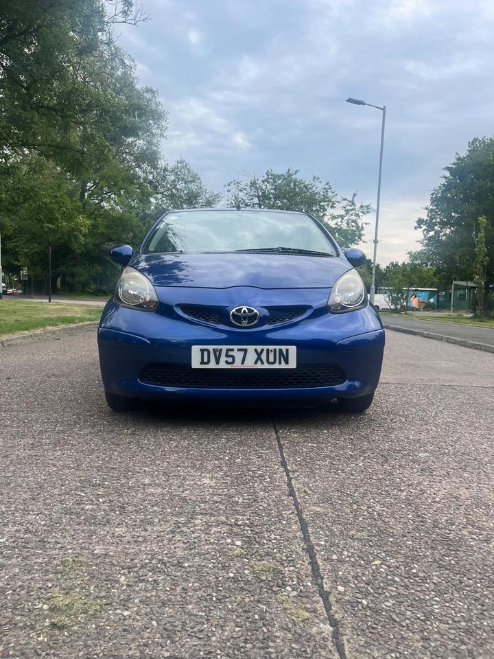 Toyota AYGO - 1.0 VVT-i Blue Euro 4 5dr - comes with 2 keys - Image 4