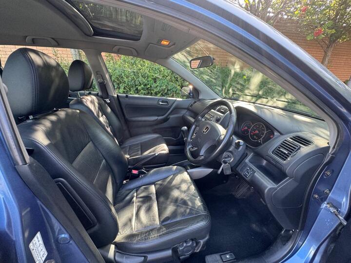 Honda Civic - 1.6 i-VTEC Executive 5dr - GOOD SPEC ULEZ MOT SRV HISTORY - Image 9