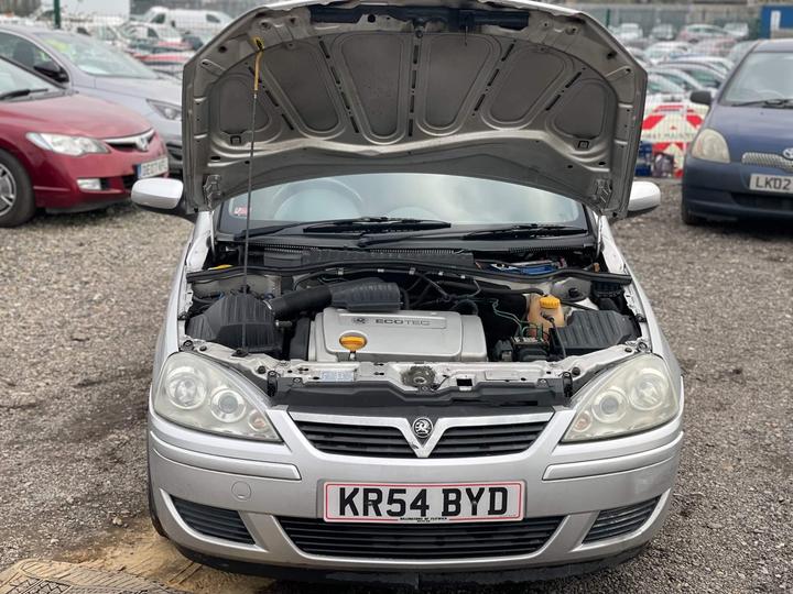 Vauxhall Corsa - 1.4i 16v Design 5dr (a/c) - Automatic+low insurance - Image 35