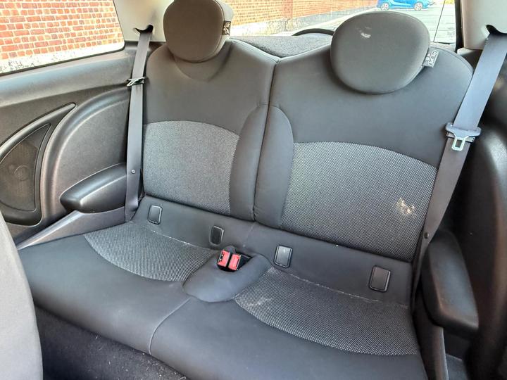 MINI Hatch - 1.4 One Euro 4 3dr - Excellent Condition - Image 19