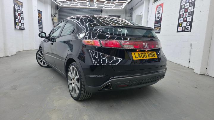 Honda Civic - 1.8 i-VTEC EX 5dr - ULEZ PETROL NO SATNAV 18" - Image 4
