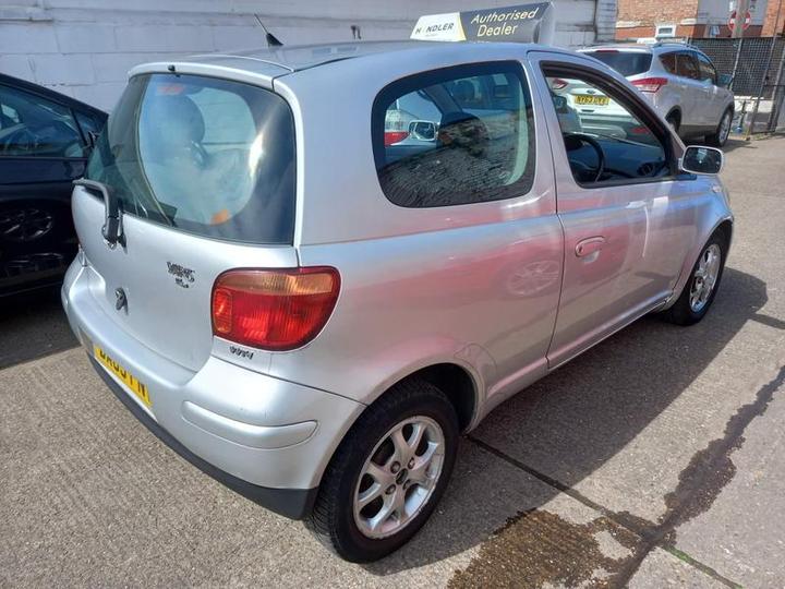 Toyota Yaris - 1.3 VVT-i T Spirit 3dr - LOW MILES 59K 12MOT - Image 4