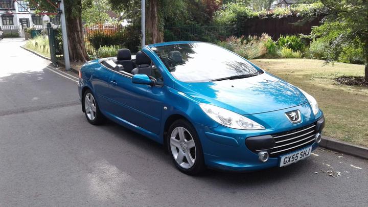 Cheap Peugeot 307 CC - 2.0 16v S 2dr - LOW MILEAGE ULEZ FREE for sale in Walsall, West Midlands