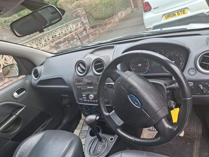 Ford Fiesta - 1.6 Ghia 5dr - #automatic #long mot clean ca - Image 8