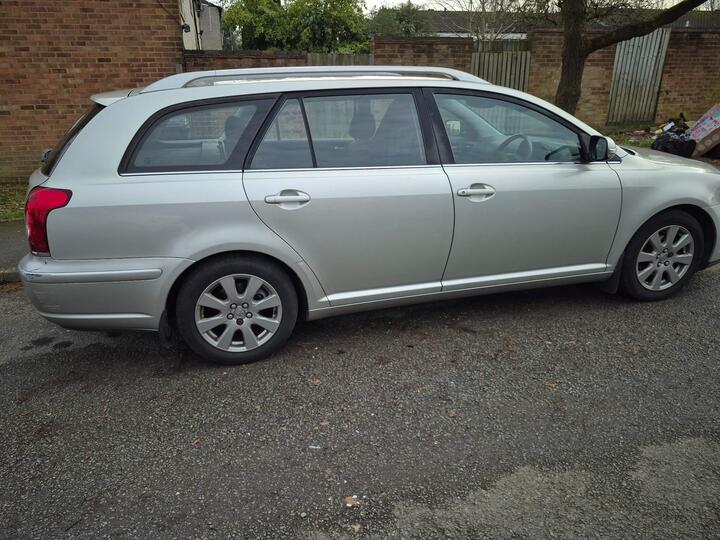 Toyota Avensis - 1.8 VVT-i TR 5dr - Image 3