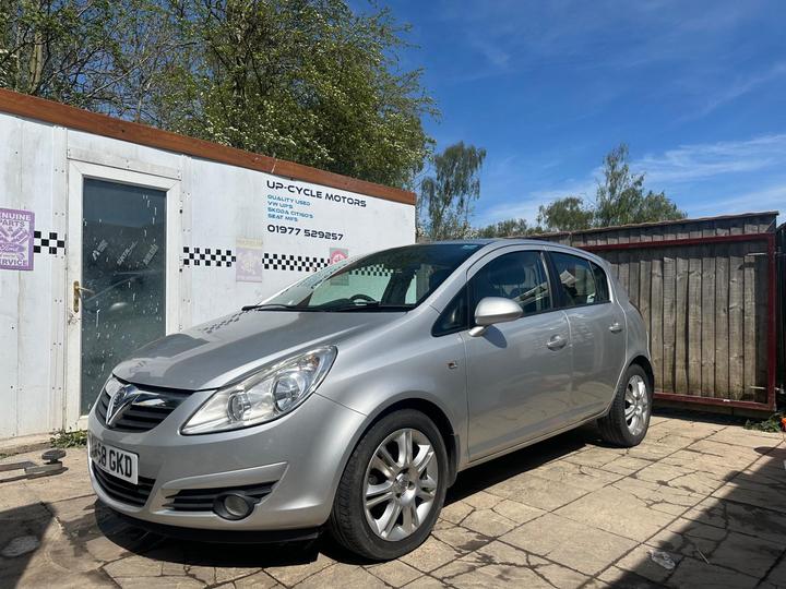 Cheap Vauxhall Corsa - 1.4i 16v Design 5dr (a/c) for sale in Pontefract, West Yorkshire