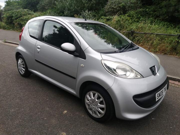 Cheap Peugeot 107 - 1.0 12V Urban Euro 4 3dr - JUST SERVICED/VERY LOW MILES for sale in Isleworth, Greater London