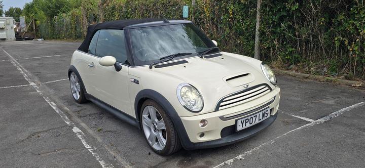 Cheap MINI Convertible - 1.6 Cooper S Euro 4 2dr - No mot Spares nd Repair for sale in Bristol