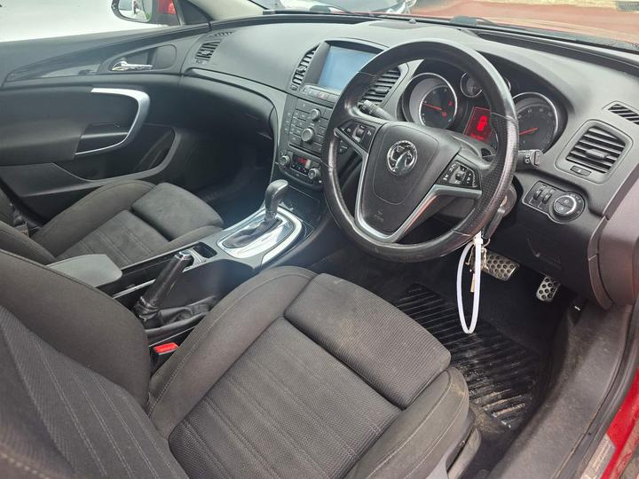 Vauxhall Insignia - 2.0 CDTi SRi Auto Euro 5 5dr - AUTOMATIC - Image 13