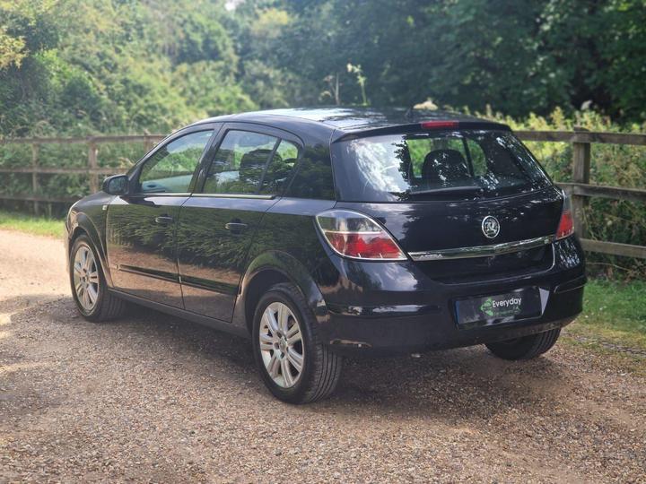 Vauxhall Astra - 1.8i 16v Design 5dr - New in stock and ready to go - Image 43