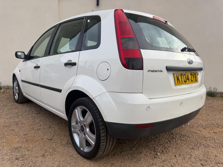 Ford Fiesta - 1.25 LX 5dr - REVERSE SENSORS| GREAT RUNNER - Image 7