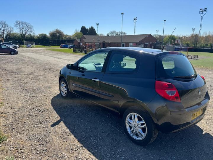Renault Clio - 1.4 16v Dynamique 3dr - full v5 available - Image 7