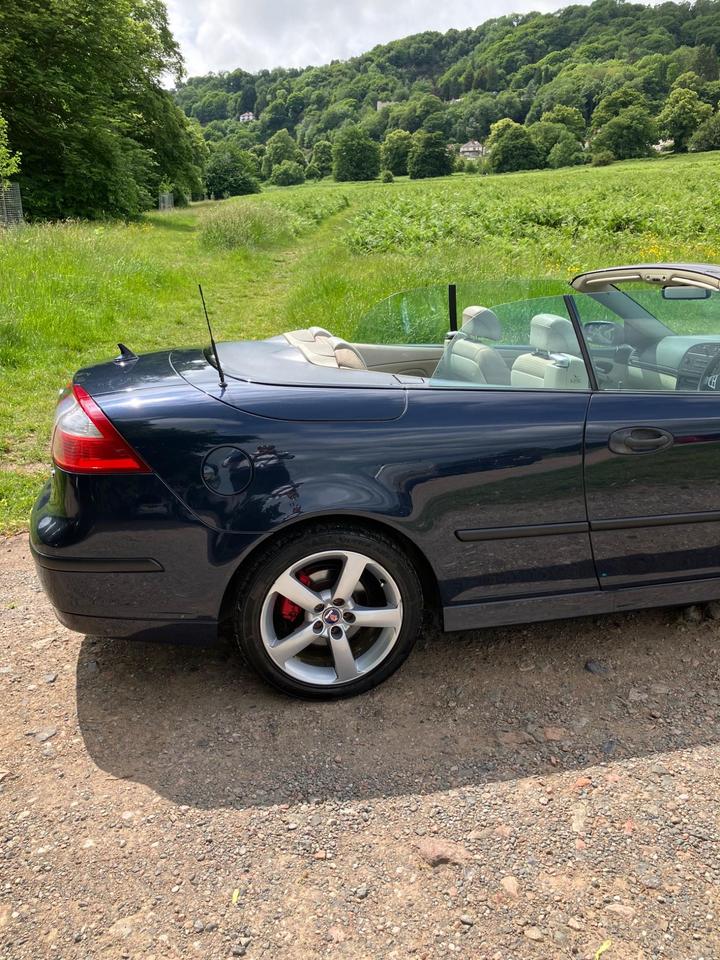 Saab 9-3 - 2.0 - New Roof and Roof Pistons 2021 - Image 12
