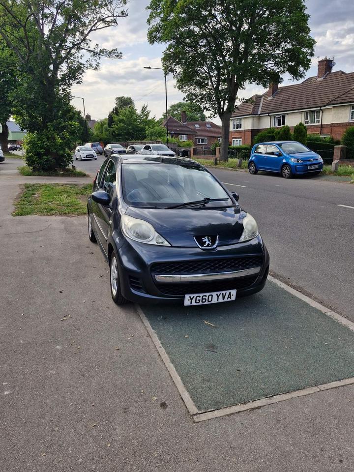 Cheap Peugeot 107 - 1.0 12V Millesim Euro 4 3dr for sale in Sheffield, South Yorkshire