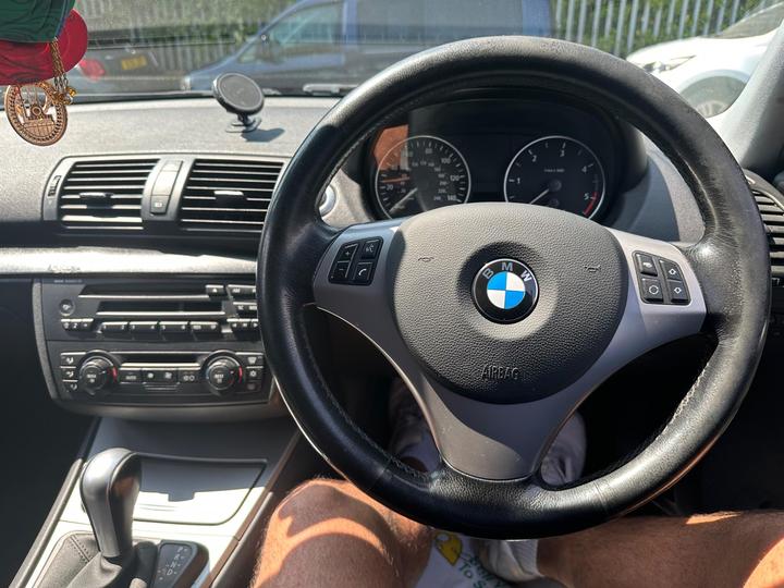 BMW 1 Series - 2.0 120d SE Steptronic Euro 4 5dr - AUTOMATIC, MOT DEC 2025 - Image 9