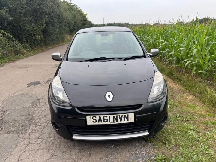 Renault Clio - 1.5 dCi Dynamique TomTom Euro 5 5dr - + JUST ARRIVED IN PX + - Image 8