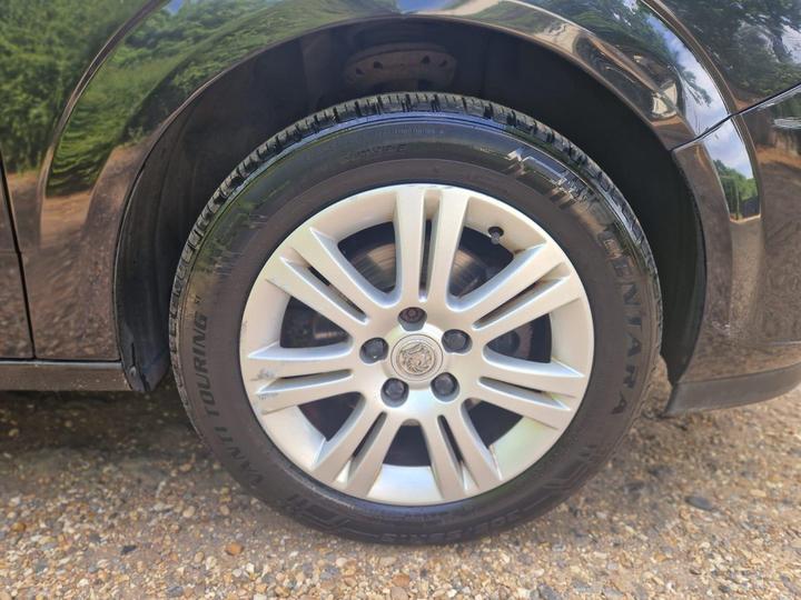 Vauxhall Astra - 1.8i 16v Design 5dr - New in stock and ready to go - Image 12