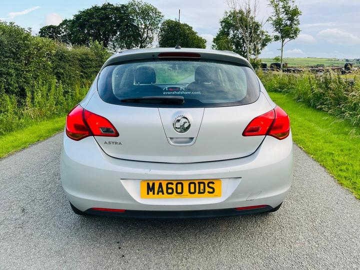 Vauxhall Astra - 1.4 16v Exclusiv Euro 5 5dr - SERVICE HISTORY FULL MOT 2KEYS - Image 5