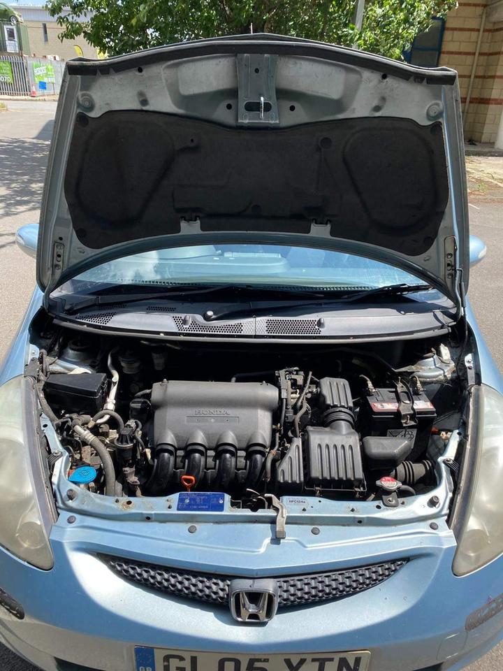 Cheap Honda Jazz - 1.4 i-DSI SE 5dr - cheap and easy to maintain for sale in Southall, Greater London