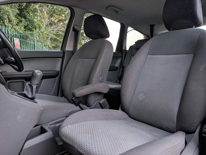 Ford Focus C-Max - 1.6 16v Zetec 5dr - JUST SERVICED*LOVELY SPEC*ULEZ - Image 14