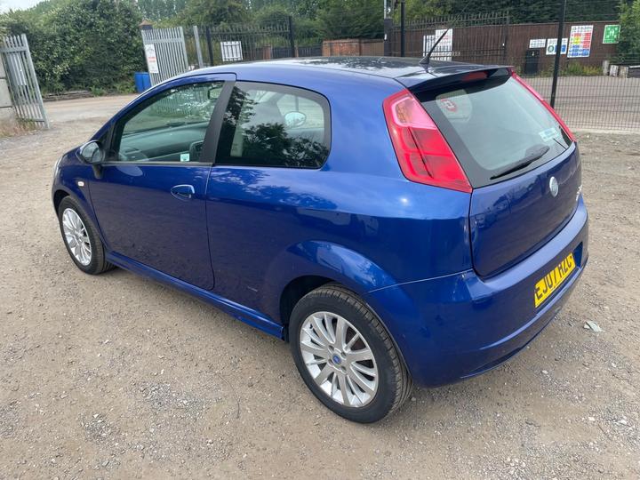 Fiat Grande Punto - 1.4 16v Dynamic Sport 3dr - 2 Owners from New - Image 8