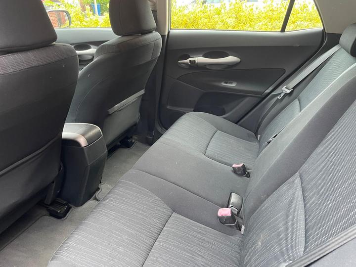 Toyota Auris - 1.6 VVT-i TR 5dr - Reliable with Service History - Image 10
