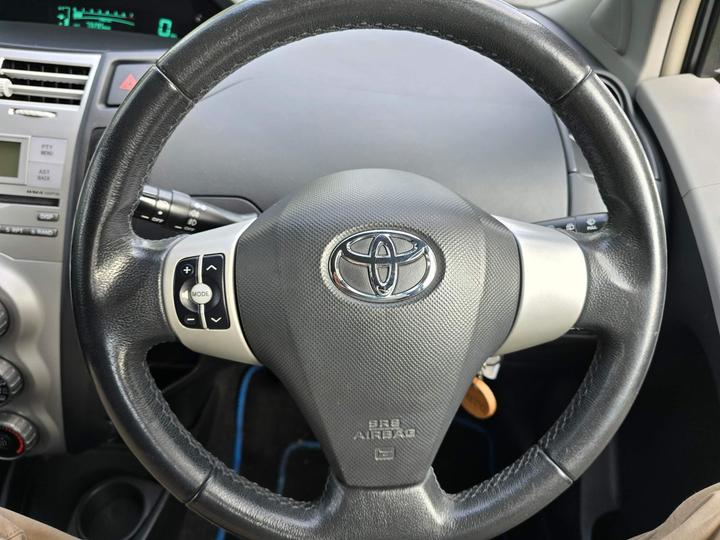 Toyota Yaris - 1.3 VVT-i T3 5dr - Cat N. Full service history - Image 11