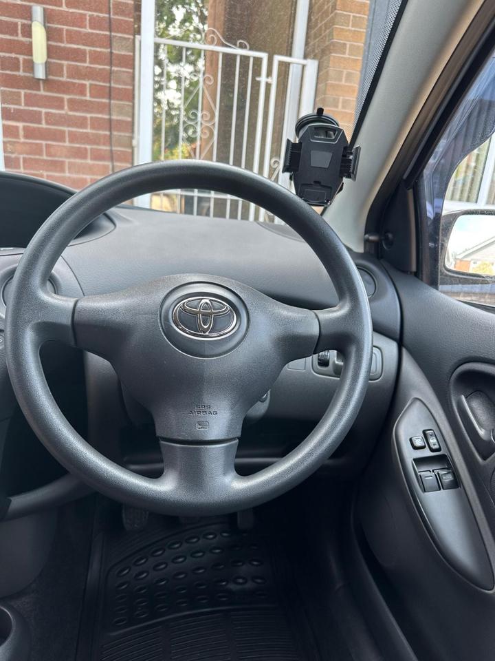 Toyota Yaris - 1.0 VVT-i T3 5dr - full service history - Image 14