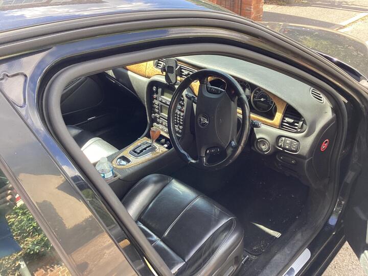 Jaguar S-Type - 3.0 V6 4dr - bargin - Image 13