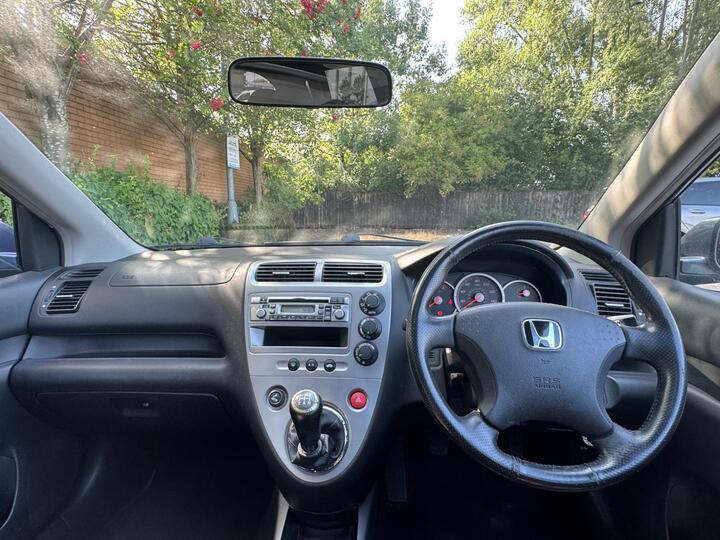 Honda Civic - 1.6 i-VTEC Executive 5dr - GOOD SPEC ULEZ MOT SRV HISTORY - Image 18