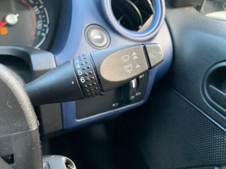 Ford Fiesta - 1.25 Zetec Blue Edition 5dr - Image 36